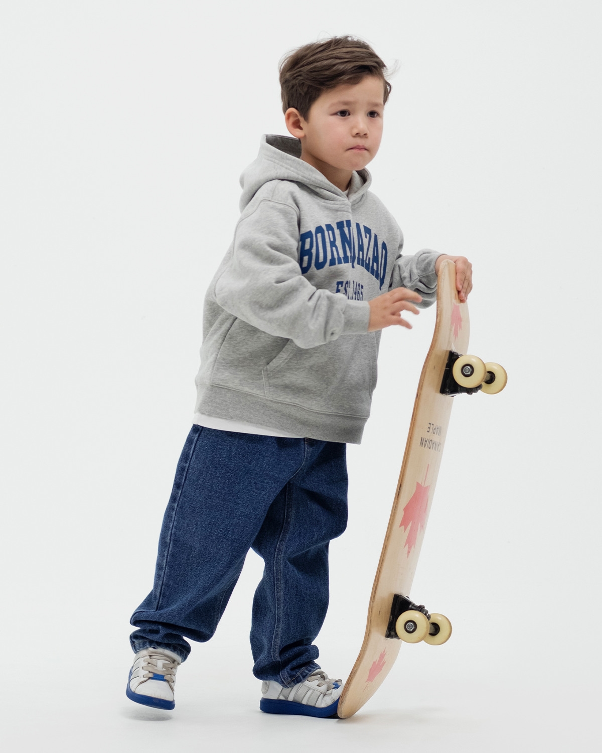 БҮРЖЕЙДЕ БАЛА BORN QAZAQ СҰР МЕЛАНЖ