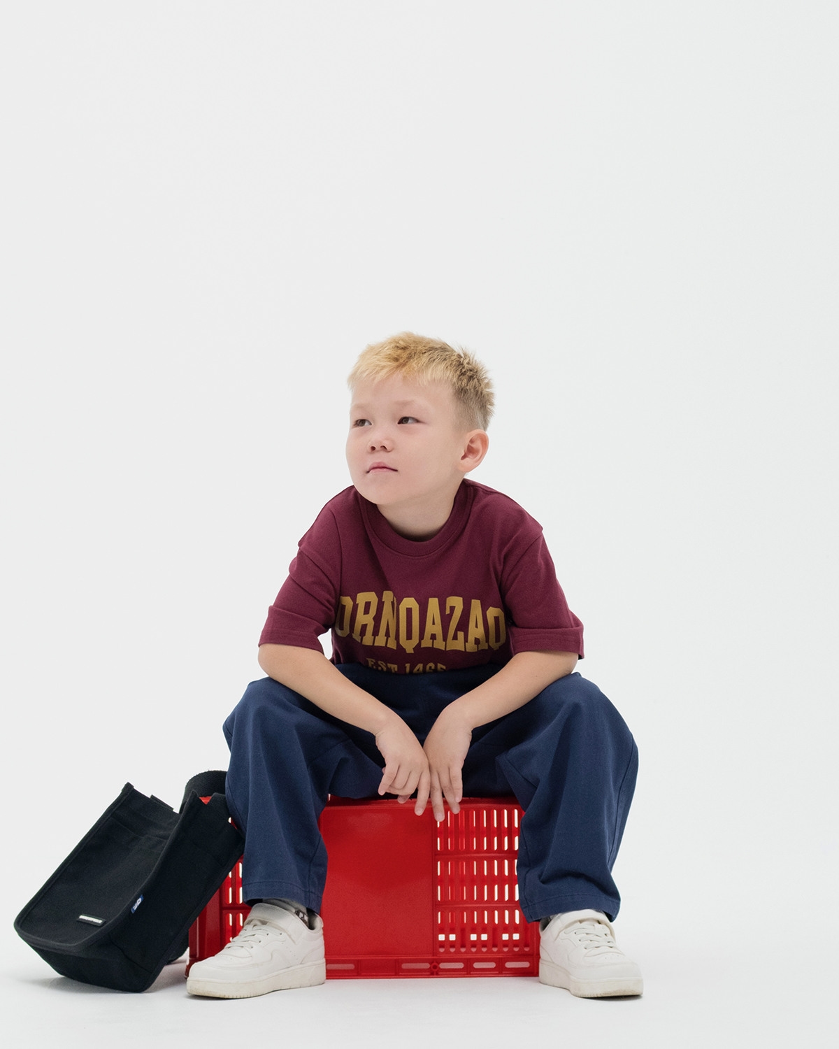 ФУТБОЛКА БАЛА BORN QAZAQ ҚОЮ ҚЫЗЫЛ