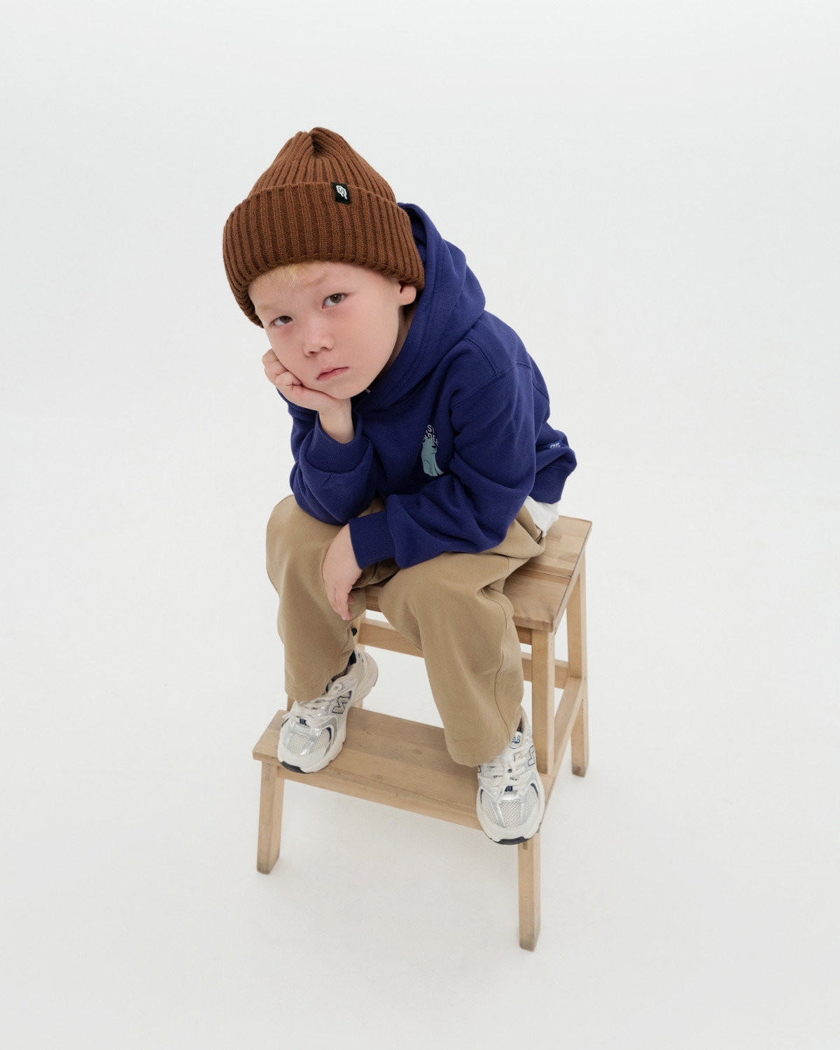 БҮРЖЕЙДЕ БАЛА KUNDER ИНДИГО