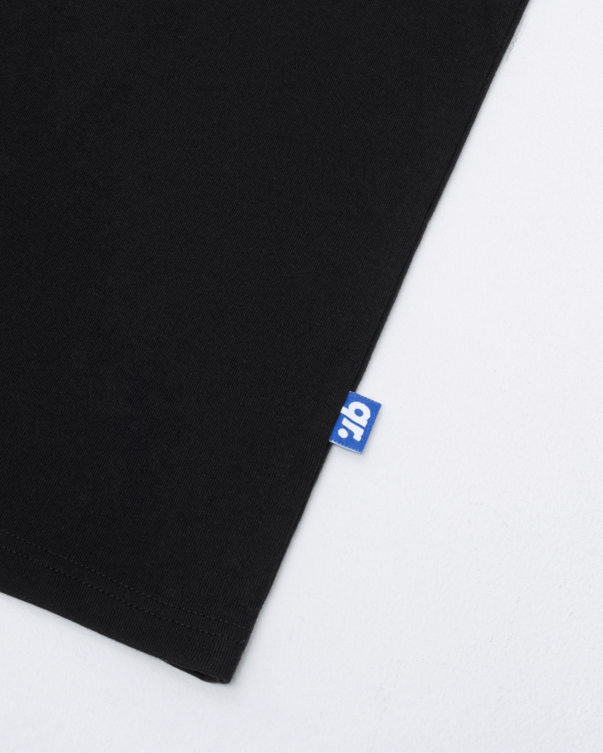 ФУТБОЛКА KÖLSAY ҚАРА