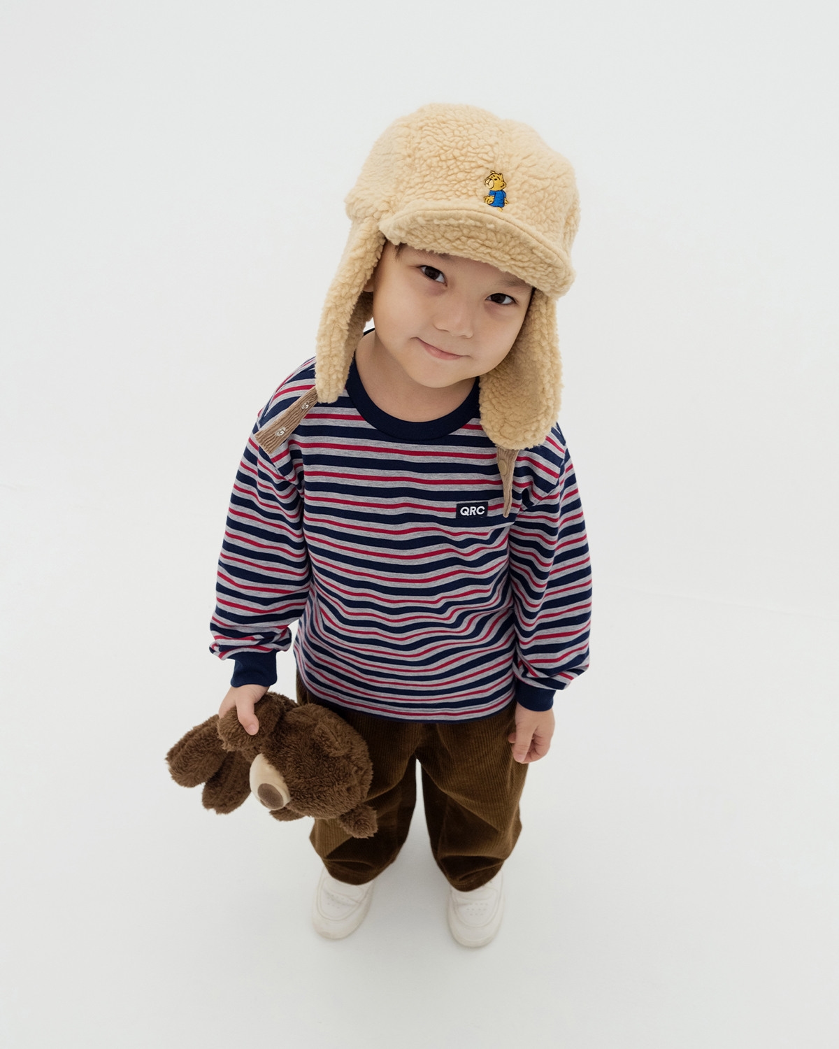 ҚҰЛАҚШЫН БАЛА BEAR САРҒЫШ