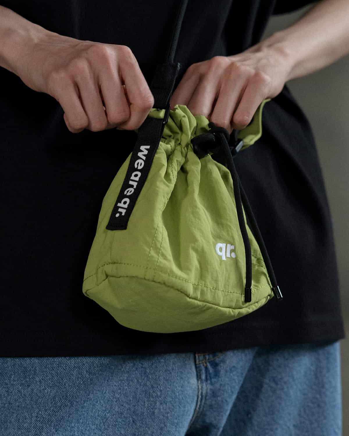 bag bucket black