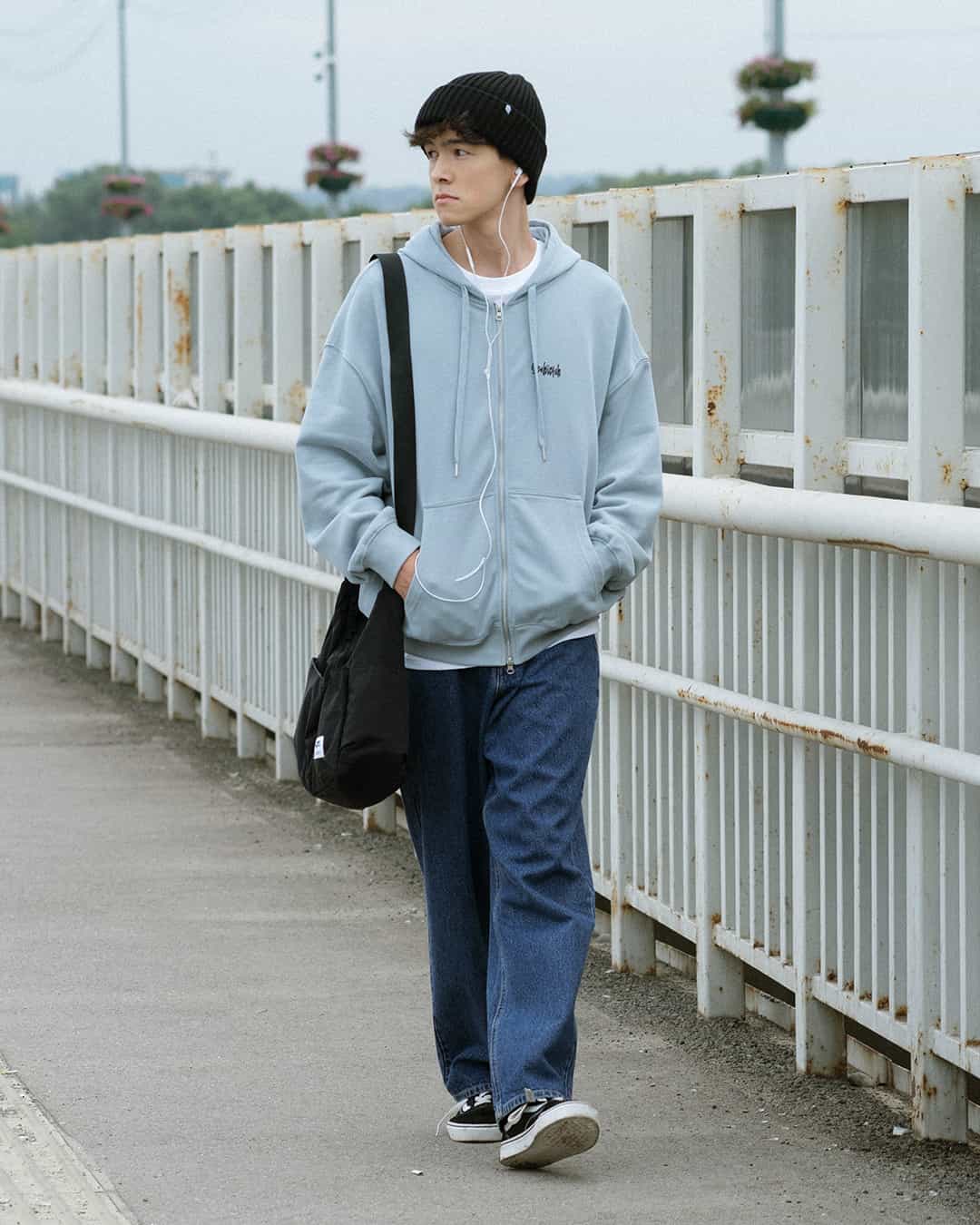 СУМКА CROSSBODY ЧЕРНАЯ