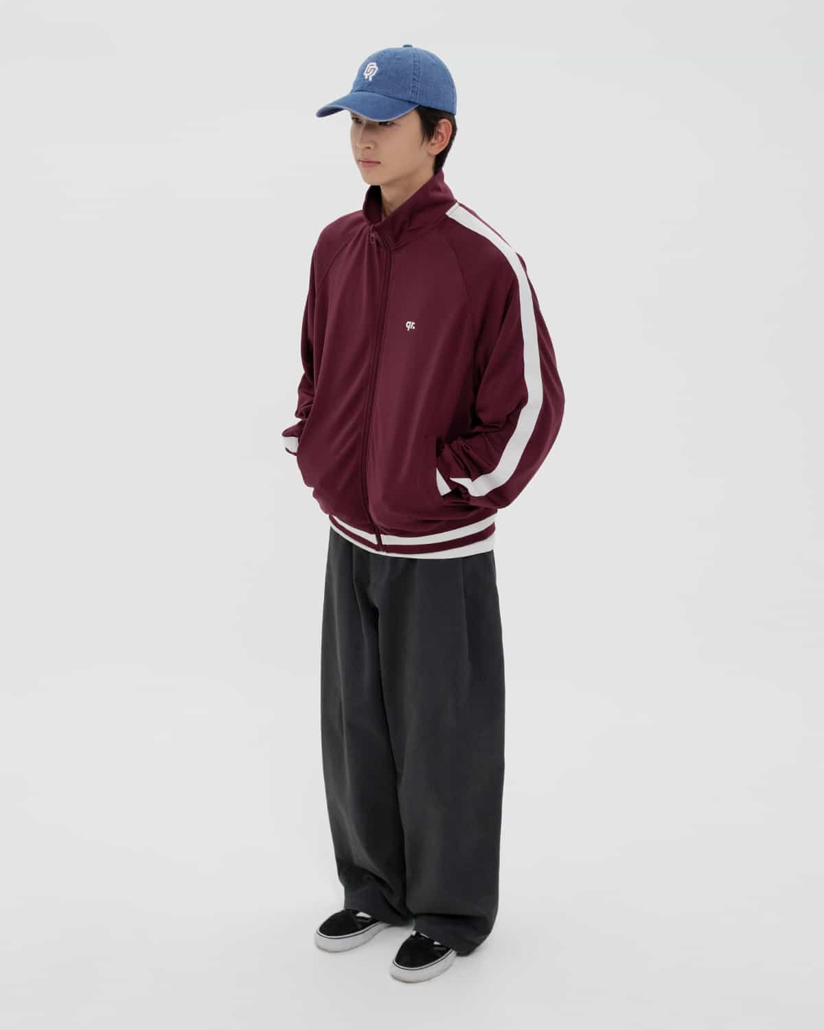күртеше tack qrd қою қызыл