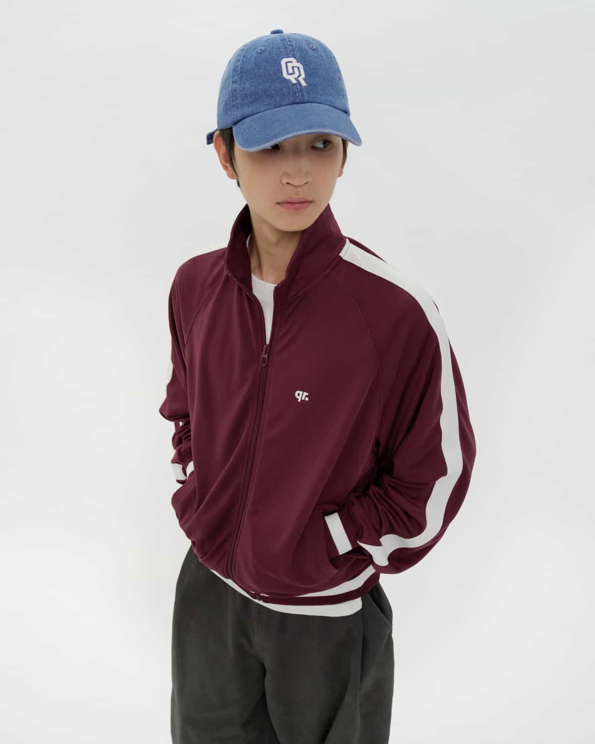 күртеше tack qrd қою қызыл
