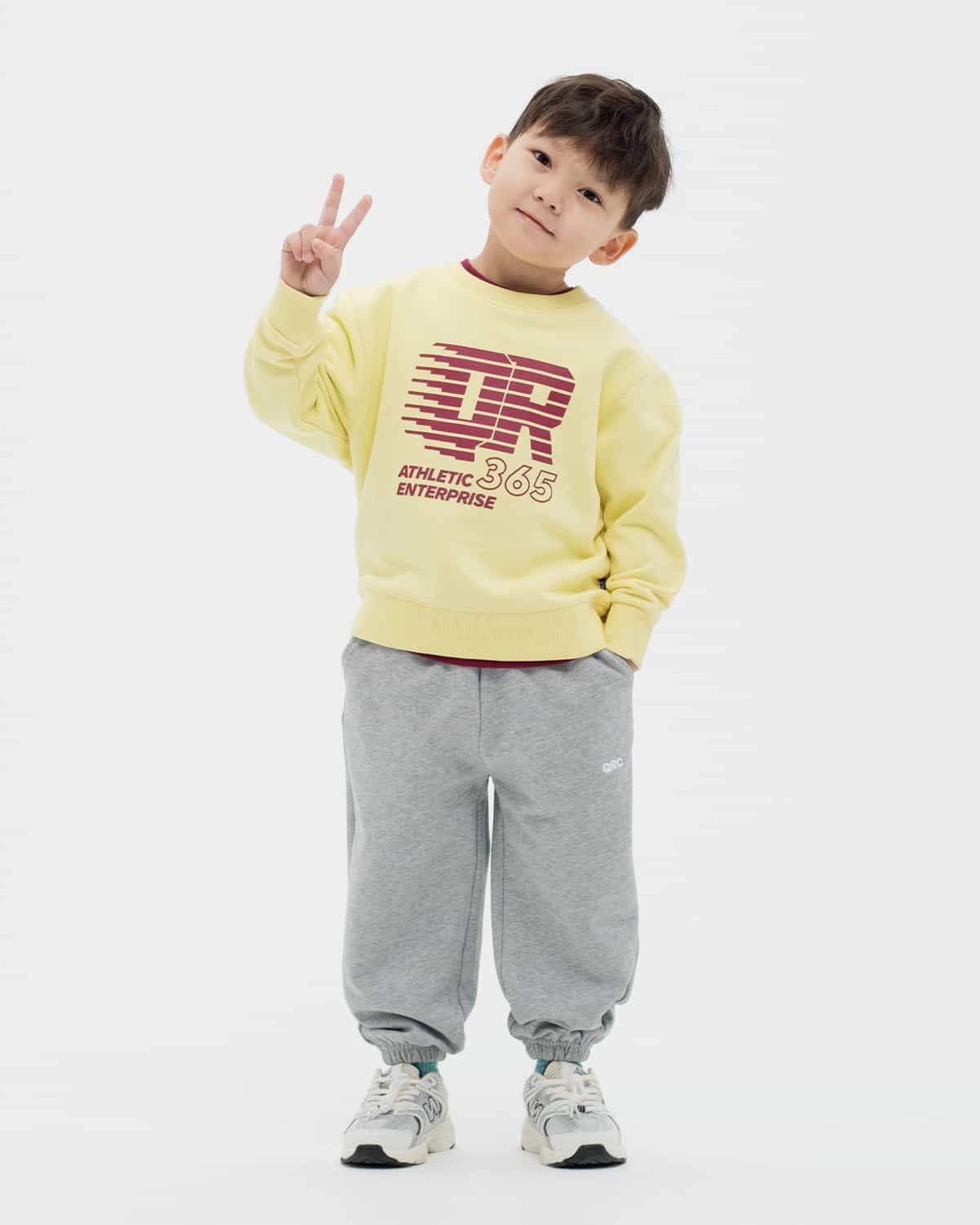 ДЕТСКИЙ СВИТШОТ ATHLETIC СВЕТЛО-ЖЕЛТЫЙ